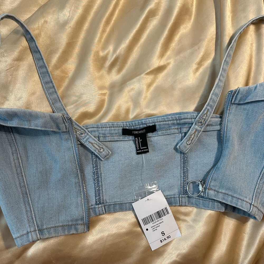 Jean Crop Top - Picture 3 of 3